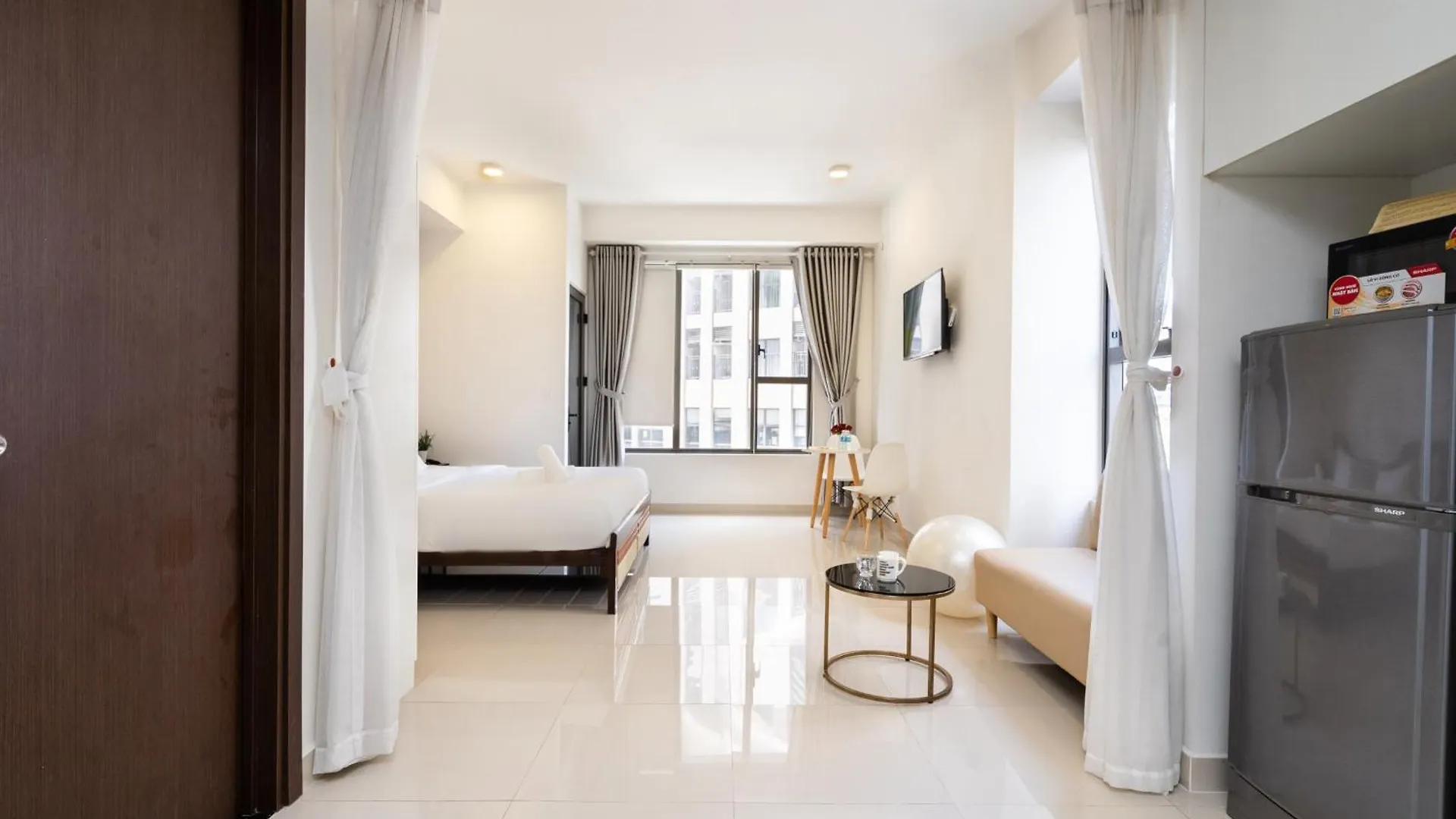 Tresor Tropical Studios Ho Chi Minh City Apartment