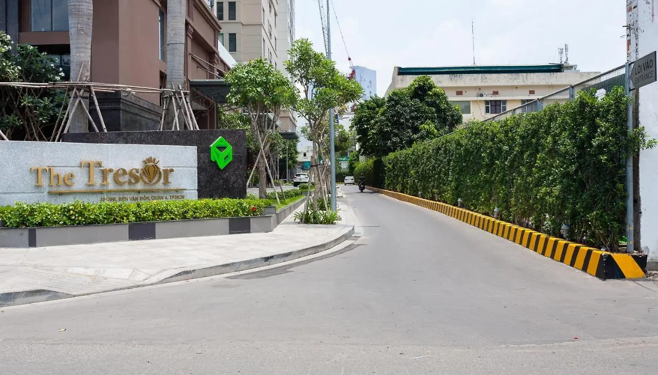 Tresor Tropical Studios Ho Chi Minh City Apartment