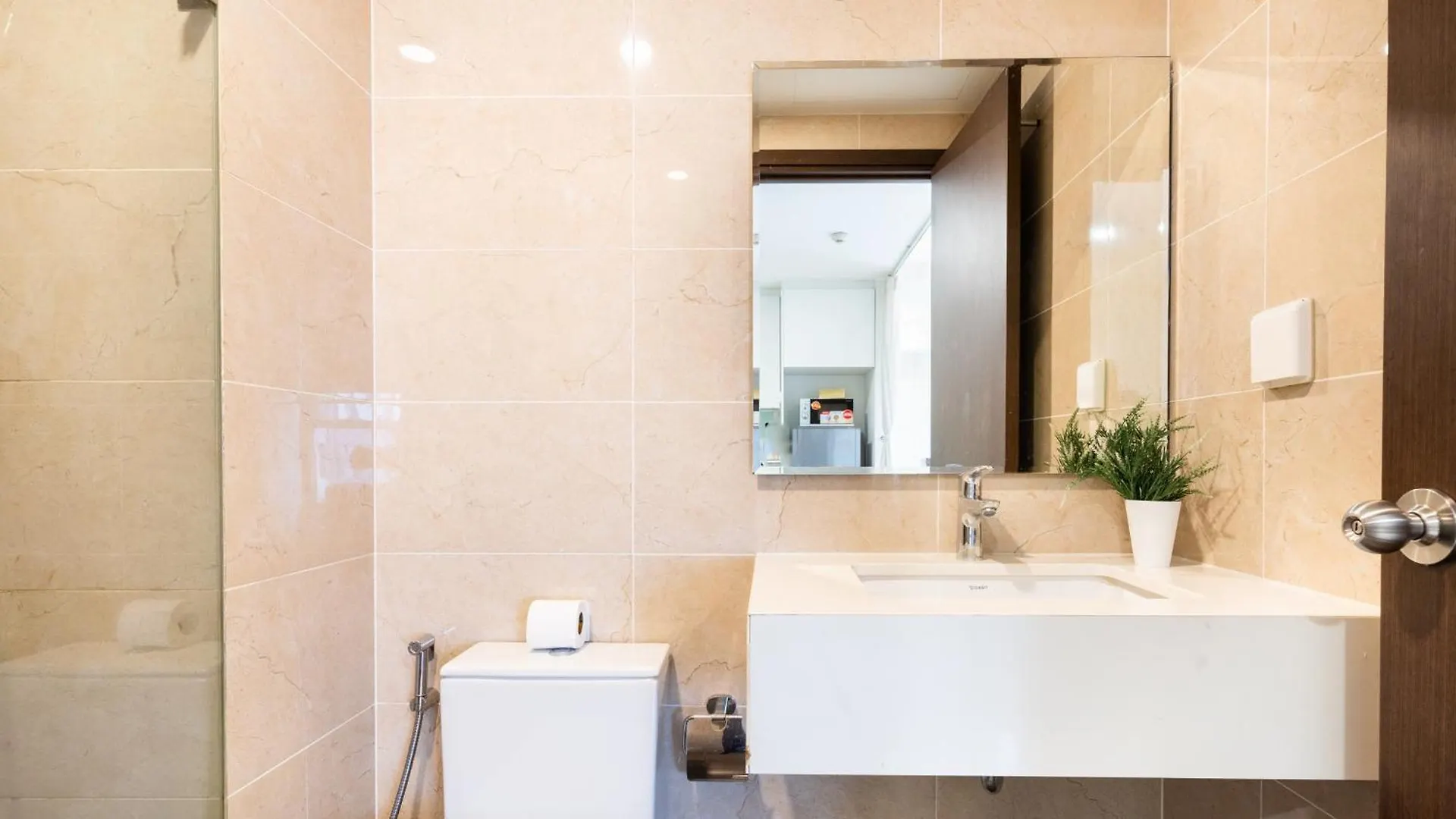 Apartment Tresor Tropical Studios Ho Chi Minh City